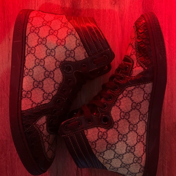 GUCCI SHOES - Picture 1 of 2